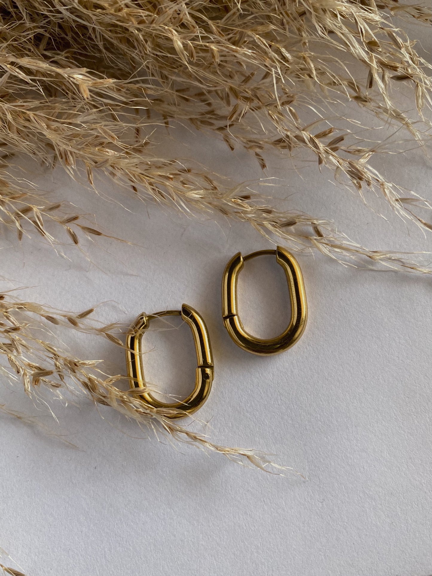 Oval Hoops | 18k Gold Plated
